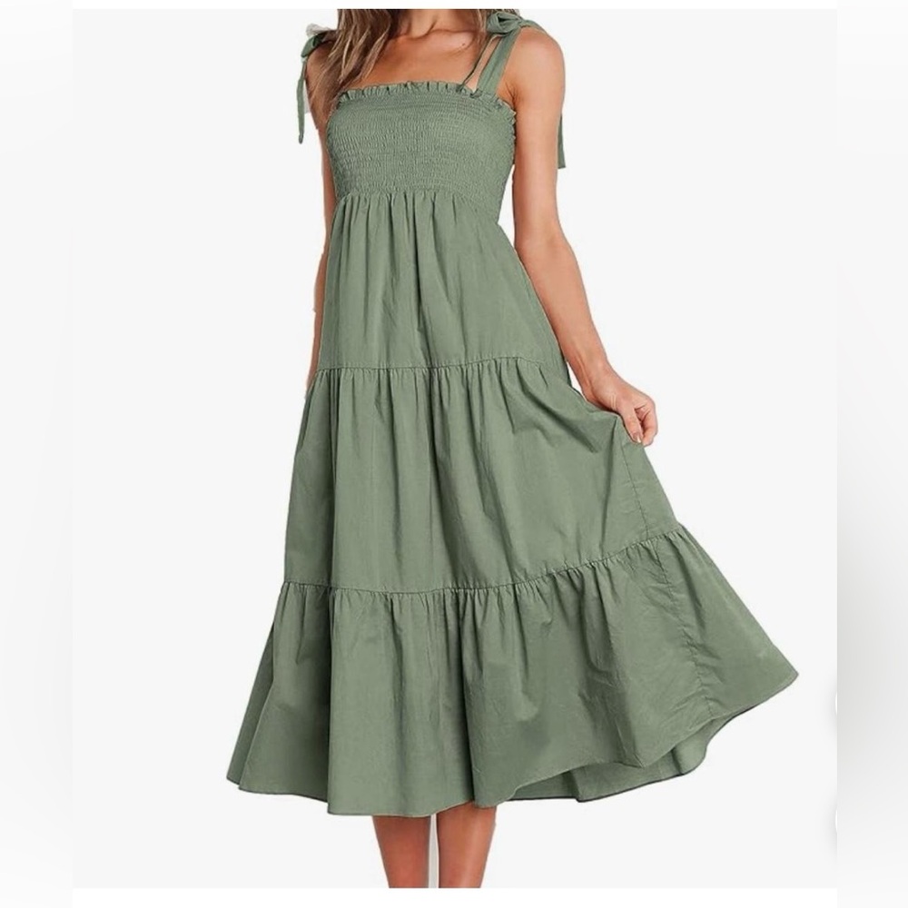 Fashion - Women’s Light Green Tiered Long Dress
